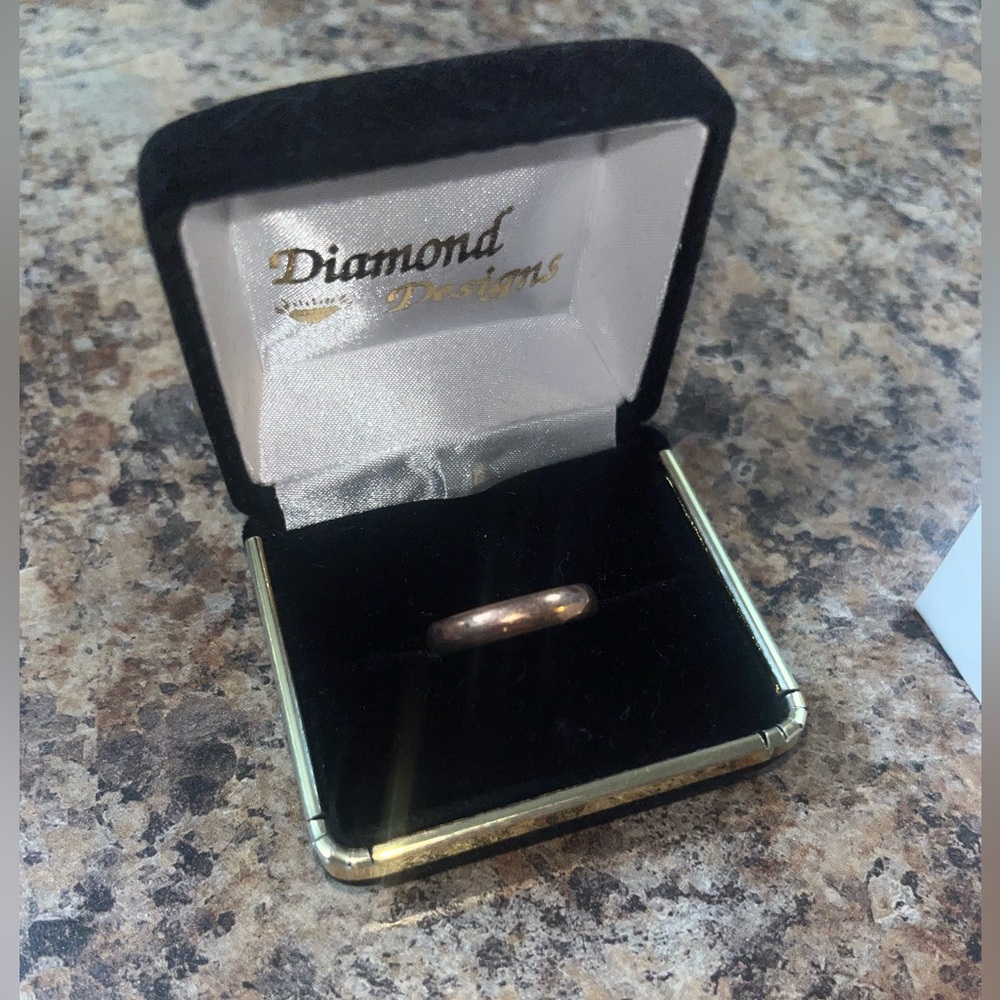 10k solid rose gold men’s wedding band ring